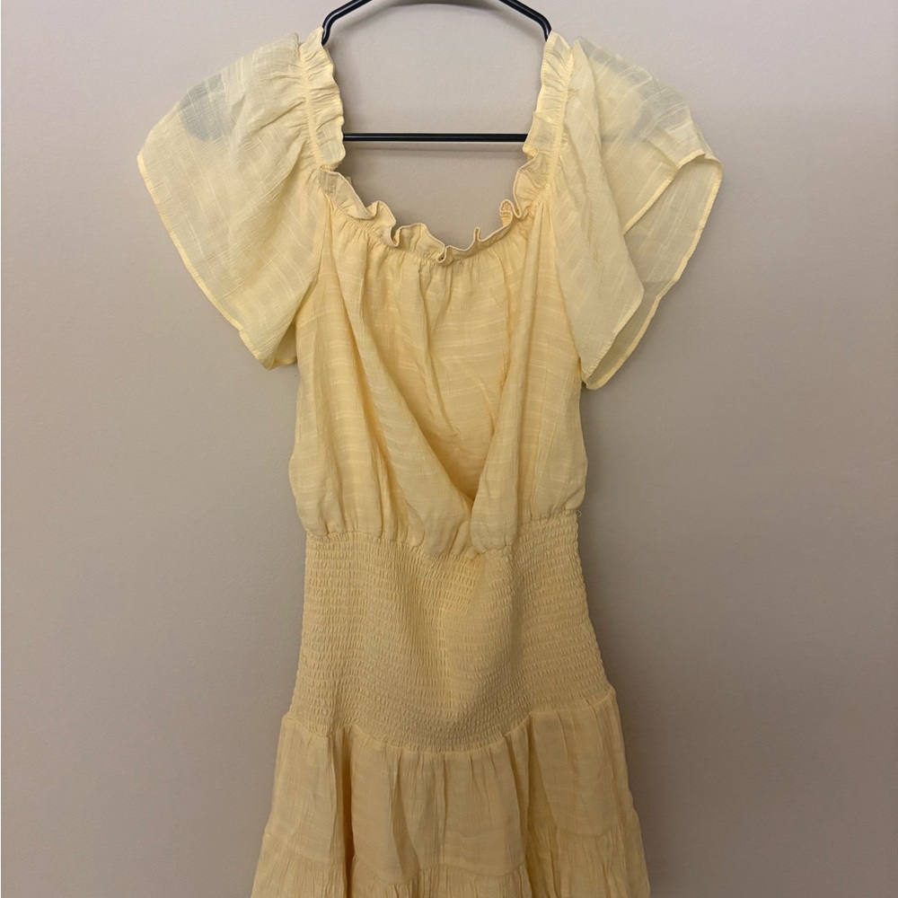 BCBGeneration Light Yellow Ruffled Dress πππ - Picture 5 of 6